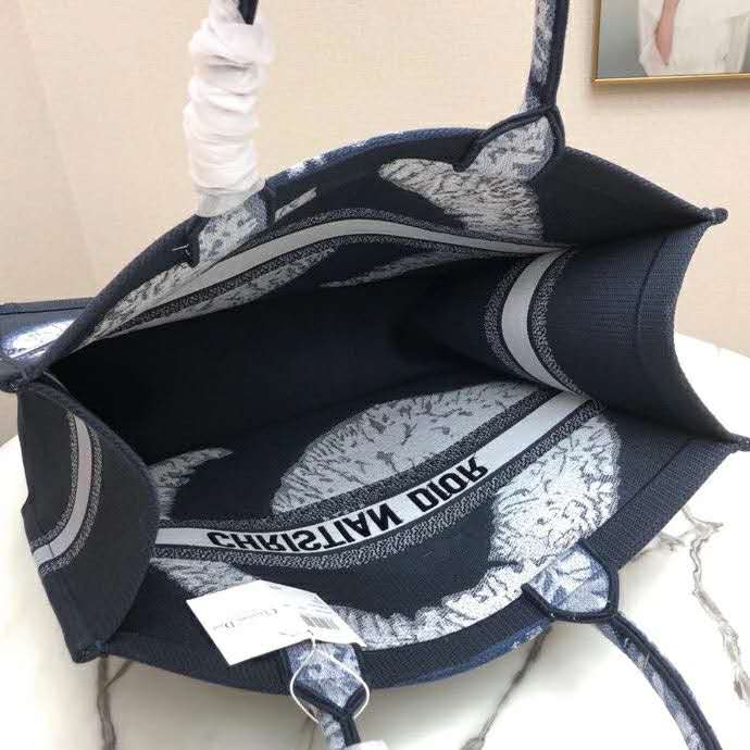 Dior-Women-Dior-Book-Tote-Blue-Multicolor-Tie-Dior-Embroidery-7.jpg
