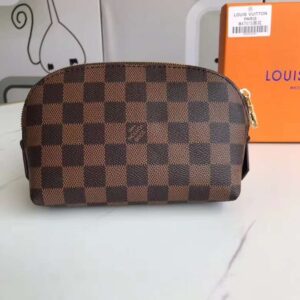 Louis Vuitton TOILETRY BAG 25
