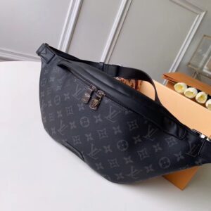 Louis Vuitton Discovery BumBag
