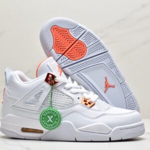 Air Jordan 4 Retro SE “University Blue”