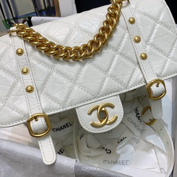 CHANEL-Large-Chane-retro-messenger-bag-5-600x600-1.jpg