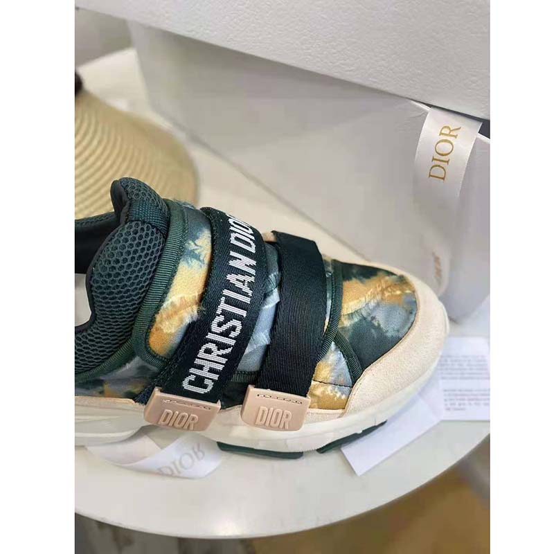 Dior-Women-D-Wander-Sneaker-Uber-Cypress-Green-Camouflage-Tie-Dior-Technical-Fabric-12.jpg
