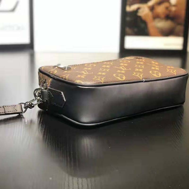 Louis-Vuitton-LV-Men-Kasai-Clutch-in-Damier-Ebene-Canvas-Brown-6.jpg