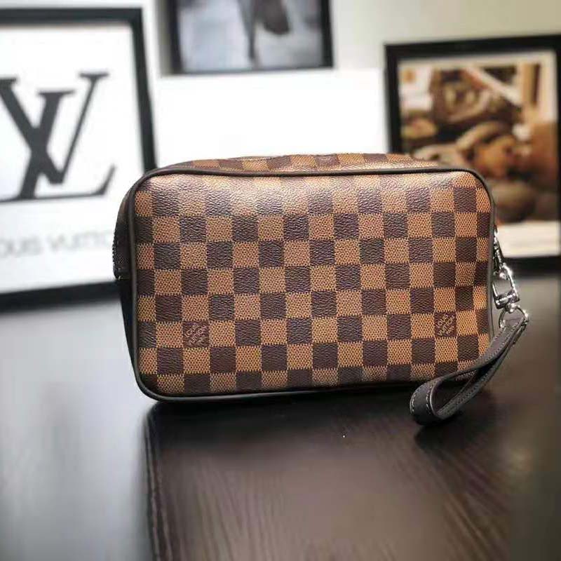 Louis-Vuitton-LV-Men-Kasai-Clutch-in-Damier-Ebene-Canvas-Chocolate-6.jpg