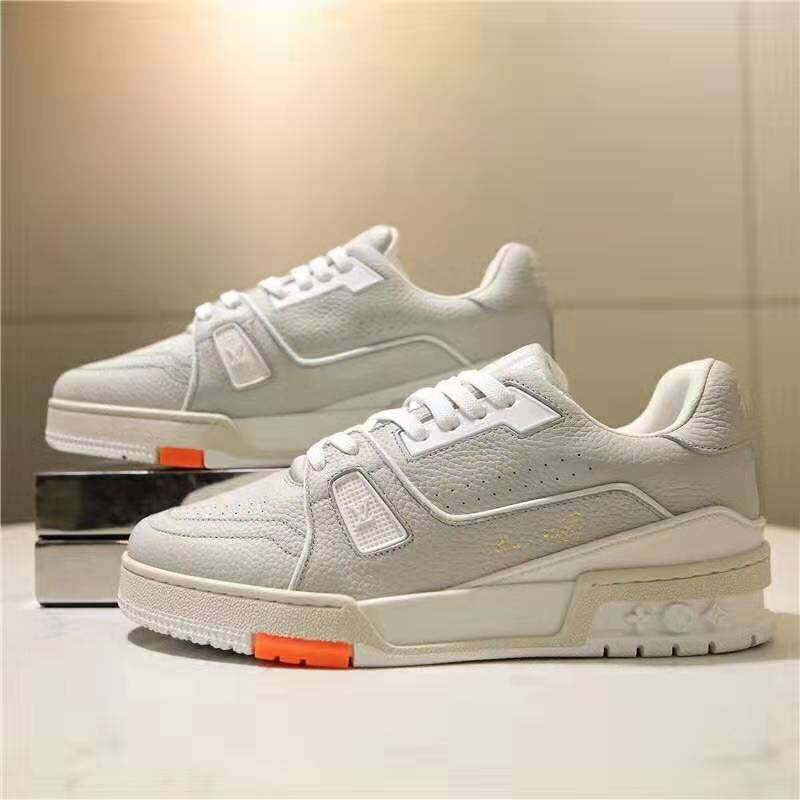 Louis-Vuitton-LV-Unisex-LV-Trainer-Sneaker-in-Grained-Calf-Leather-White-2.jpg