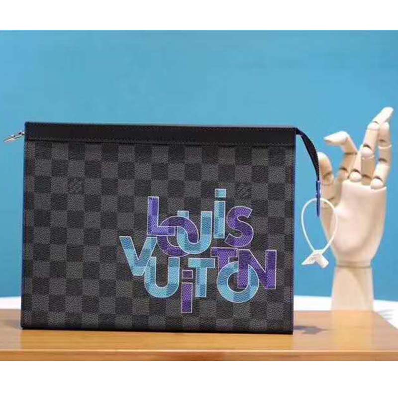 Louis-Vuitton-LV-Unisex-Pochette-Voyage-MM-Damier-Graphite-Canvas-Blue-2.jpg