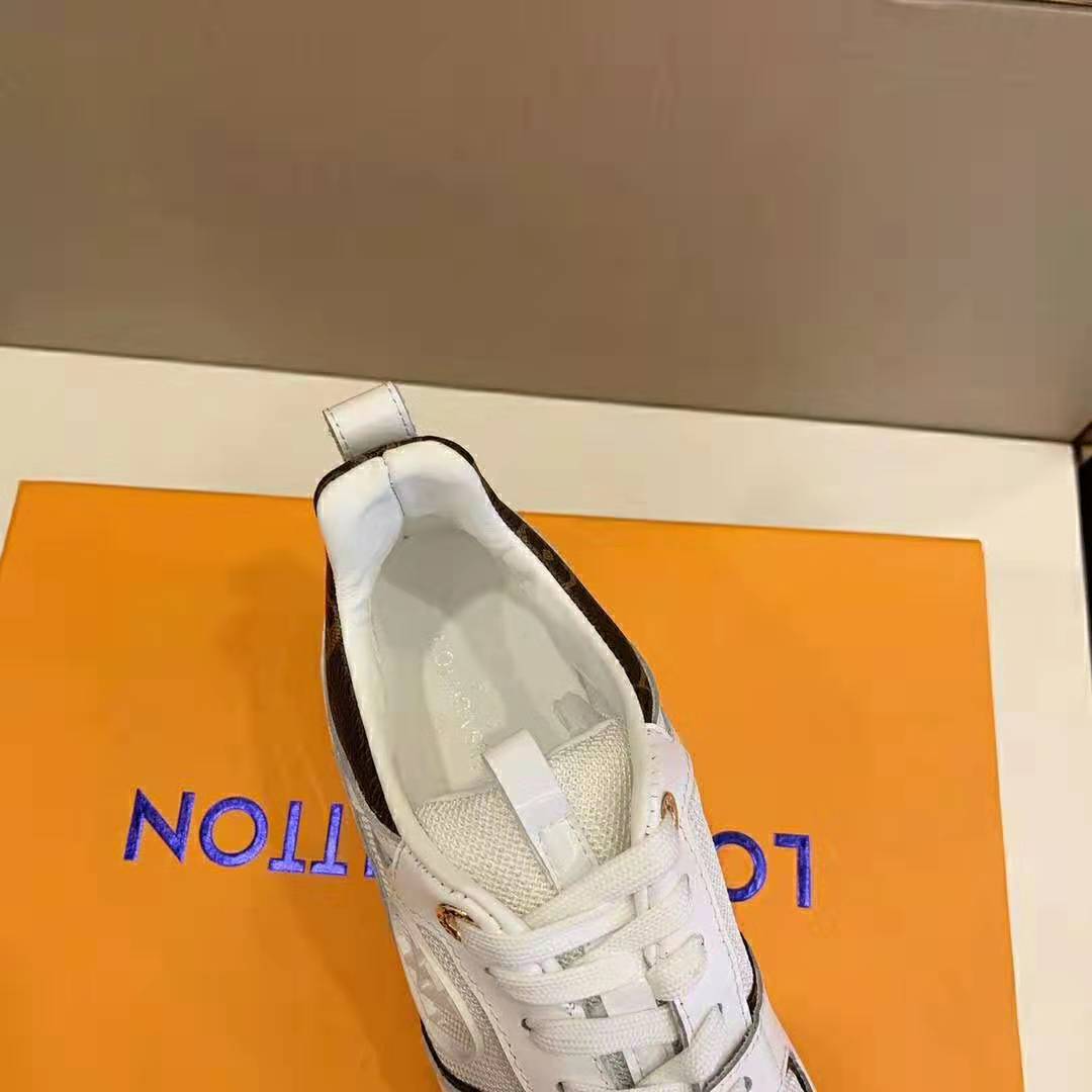 Louis-Vuitton-LV-Unisex-Run-Away-Sneaker-in-Supple-Calf-Leather-White-9.jpg