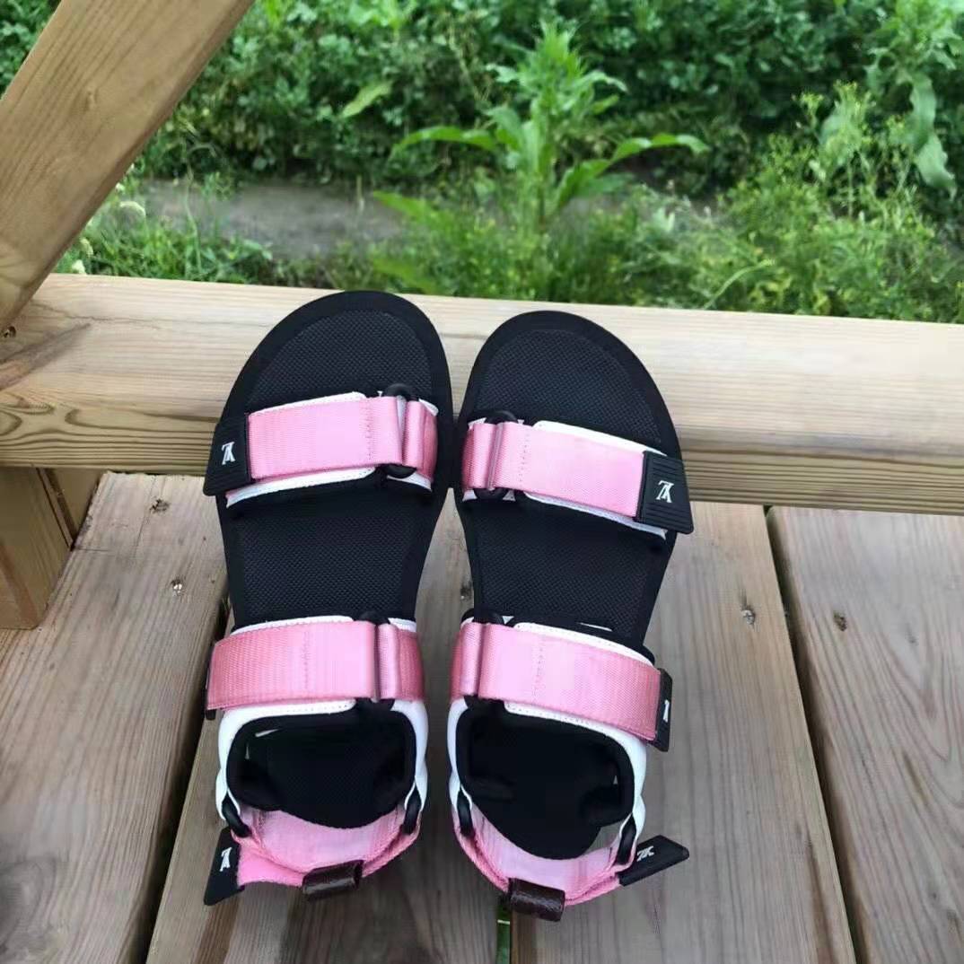 Louis-Vuitton-LV-Women-Arcade-Flat-Sandal-Monogram-Flowers-LV-Initials-Pink-6.jpg