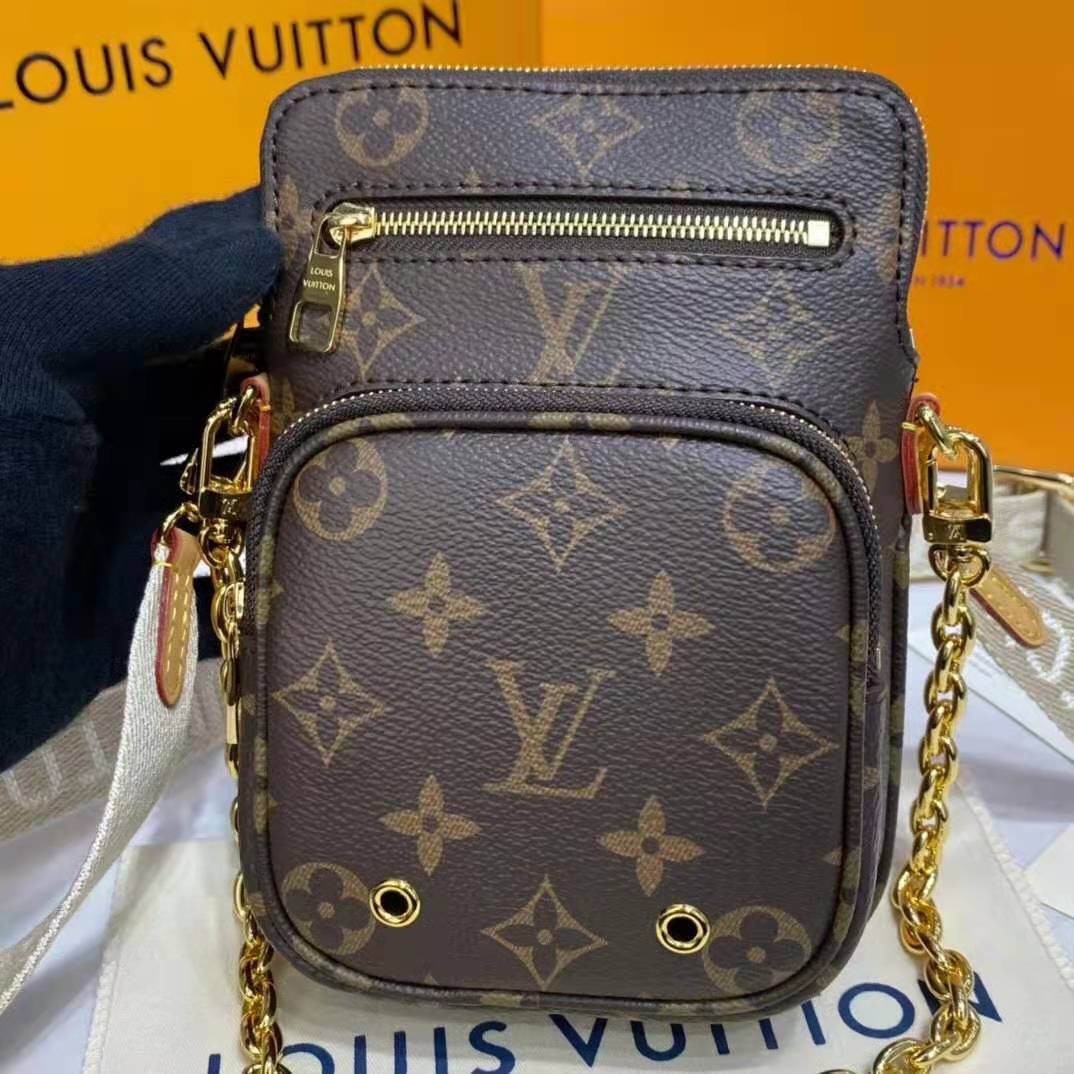 Louis-Vuitton-Unisex-Utility-Phone-Sleeve-in-Monogram-Canvas-Natural-Cowhide-Leather-12.jpg