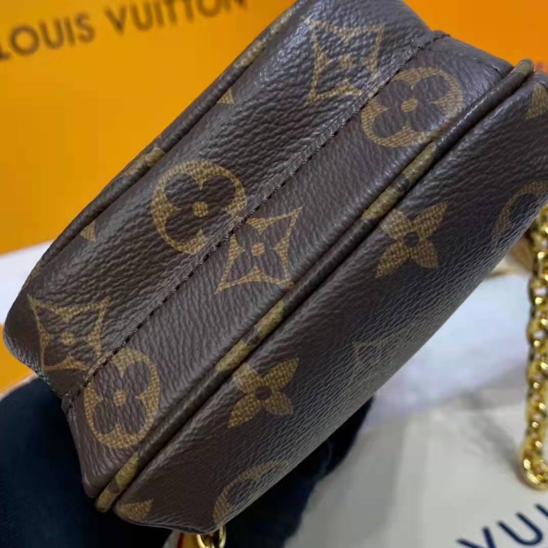 Louis-Vuitton-Unisex-Utility-Phone-Sleeve-in-Monogram-Canvas-Natural-Cowhide-Leather-13.jpg