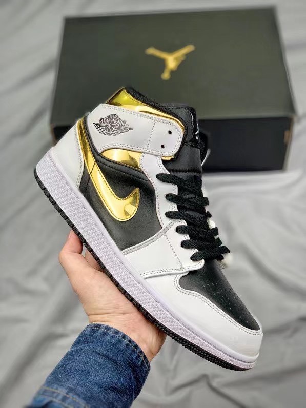 NIKE-Wmns-Air-Jordan-1-Mid-SEUniversity-GoldAJ12.jpg