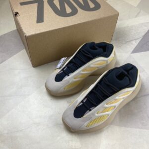 YEEZY 700 V3 “Srphym”