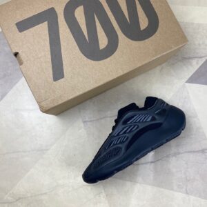 Yeezy 700 V3 “Alvah”